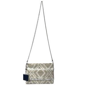 NEW America & Beyond Crossbody Canvas Tan White Metallic Silver Chain Everyday
